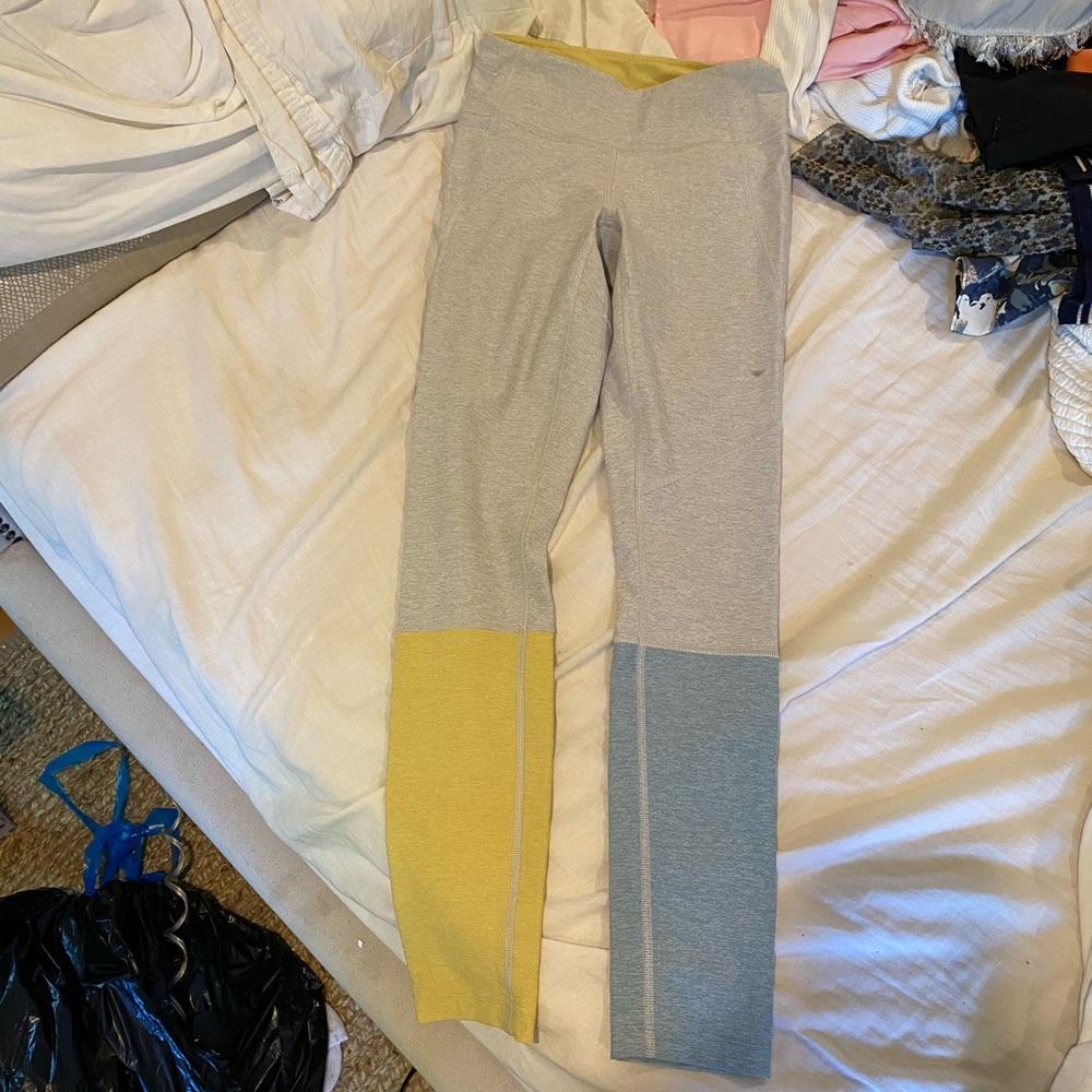 OUTDOOR VOICES leggings